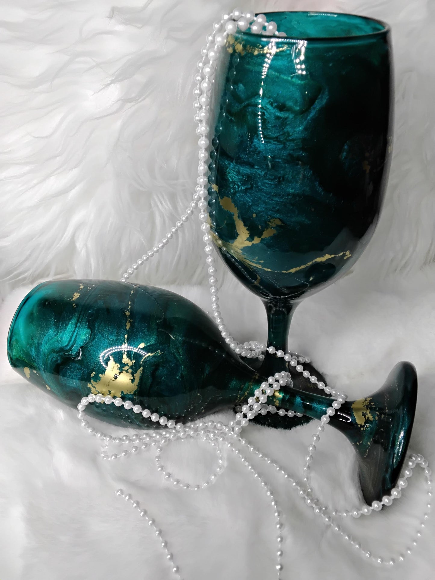 8 oz. Teal Wine Glass Set